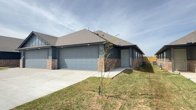Foto del edificio - Welcome to Brand New Masonwood featuring this 3 Bedroom 2 Bath 2 Car Garage Duplex in a Great loc...