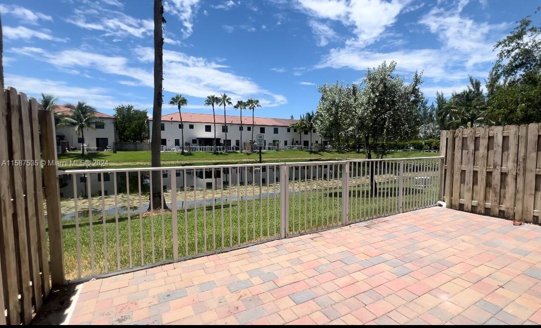 Primary Photo - 8930 NW 97th Ave