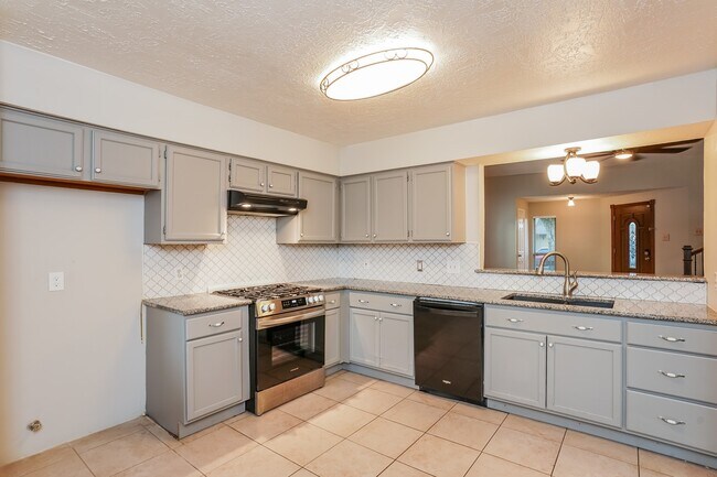 Foto del edificio - 11731 Yearling Dr