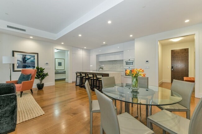 Foto del edificio - 198 W Brookline St