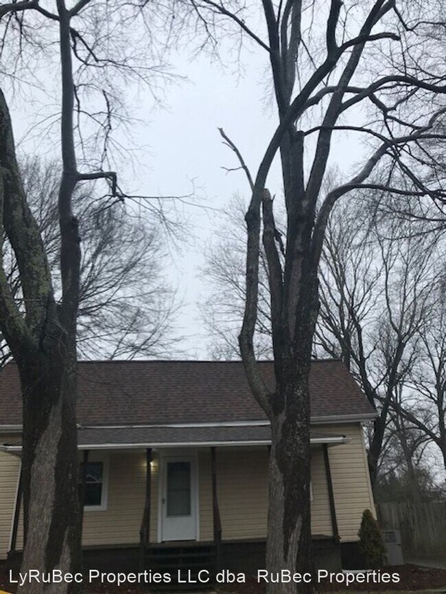 Building Photo - 3 br, 2 bath House - 208 W Lee Ave