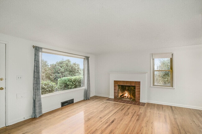 Building Photo - 228 NW 56th St