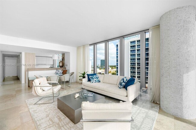 Foto del edificio - 6799 Collins Ave