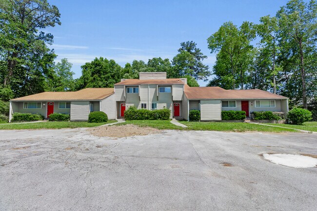 Building Photo - 125 Pirates Rd