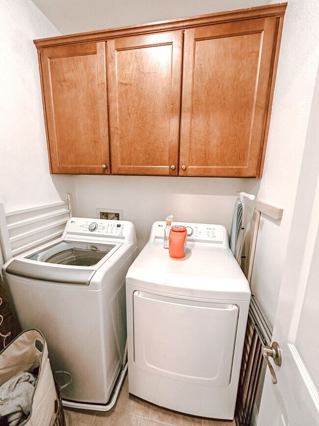 Foto del edificio - Gorgeous Home Available Now!
