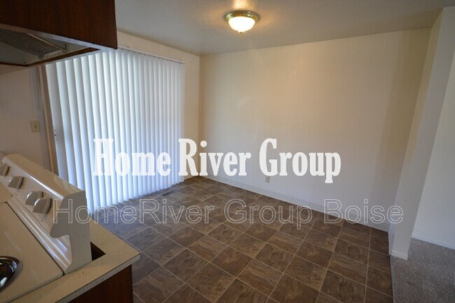 Building Photo - 2137 N Regal Dr