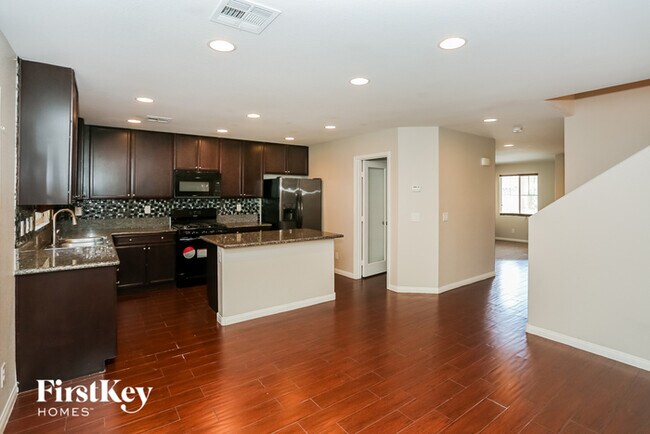 Foto del edificio - 10752 Knickerbocker Ave