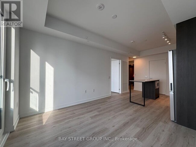 Building Photo - 395 Square One Dr