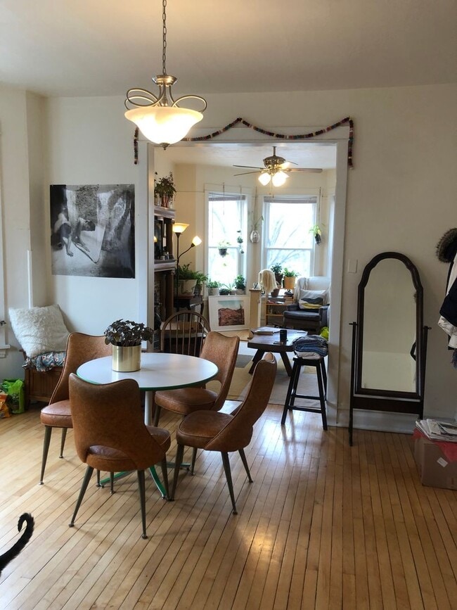 Photo - 3701 N Damen Ave Apartment