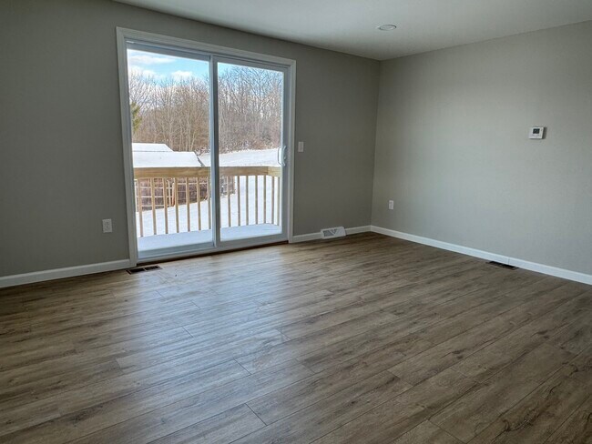 Foto del edificio - 1125 Harmony Rd