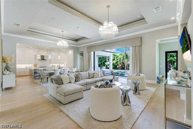 Foto del edificio - 760 Park Shore Dr