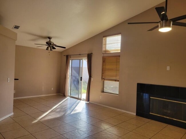 Building Photo - 45975 Bucknell Ct