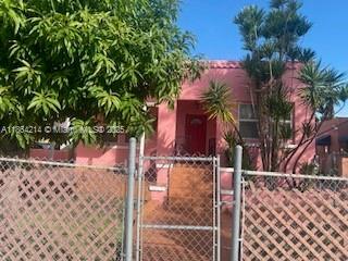 Foto del edificio - 1537 SW 1st St