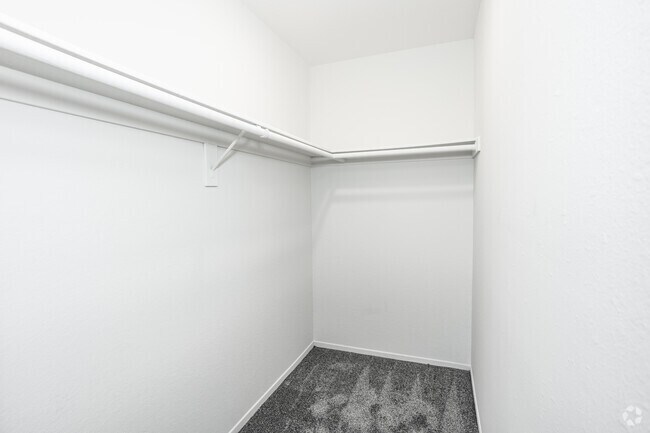 2 habitaciones, 2 baños - 950 pies cuadrados - Armario - Robin Meadows Garden Grove