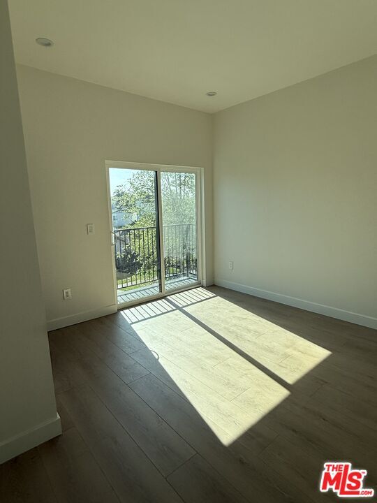 Foto del edificio - 2135 S Longwood Ave