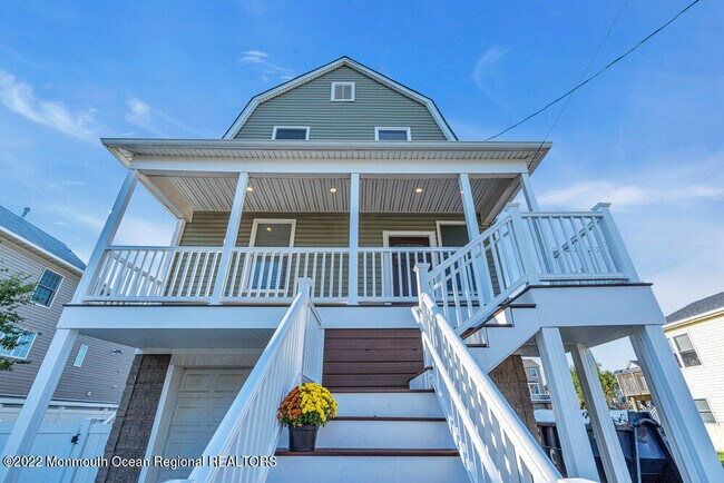 Building Photo - 76 Miller St