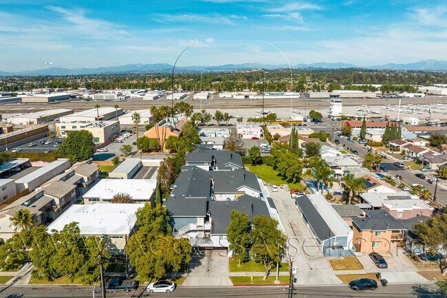 Foto del edificio - Fullerton Condo Near CSUF + Easy Freeway Access