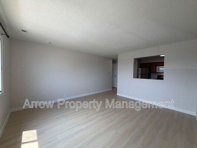 Foto del edificio - 515 W Saunders Ave
