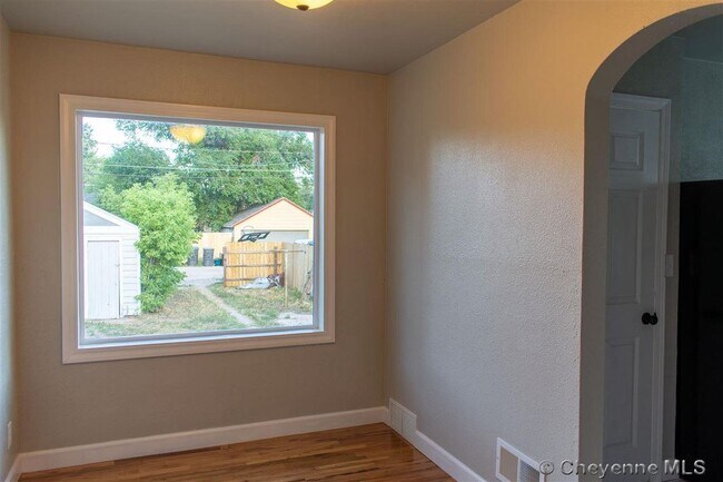 Foto del edificio - 3403 Hynds Blvd