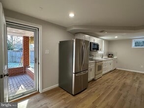 Building Photo - 6731 Crest Pl