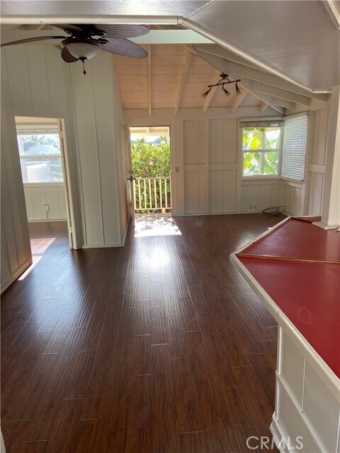 Building Photo - 435 Heliotrope Ave
