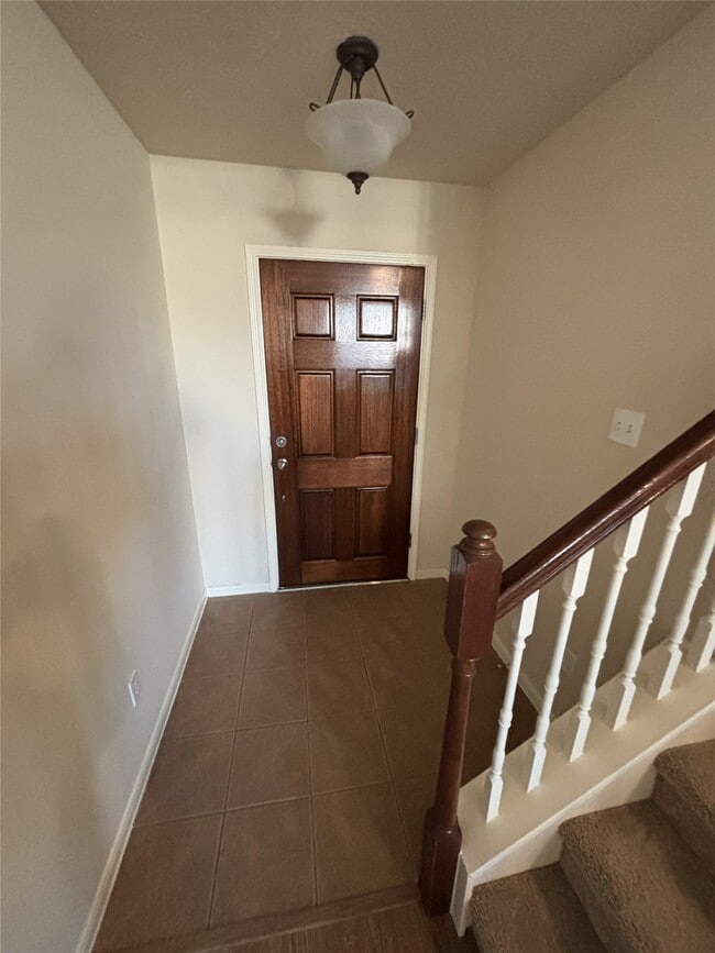 Building Photo - 8839 Windfern Trace Dr