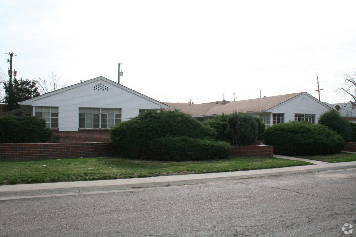 Building Photo - 1416-1428 Jasmine St