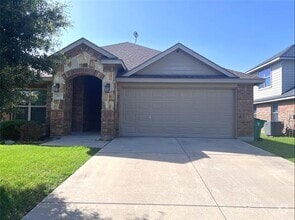 Building Photo - 202 Valley View Dr