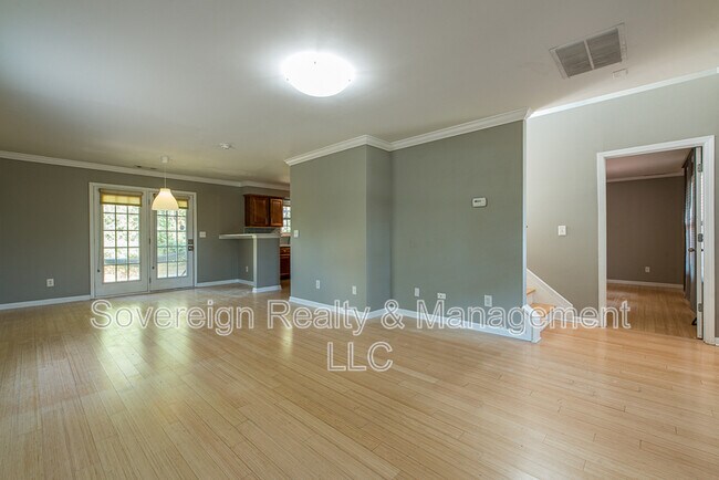 Foto del edificio - 2696 Silver Hill Terrace SE