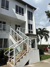 Building Photo - 10265 NW 63rd Terrace