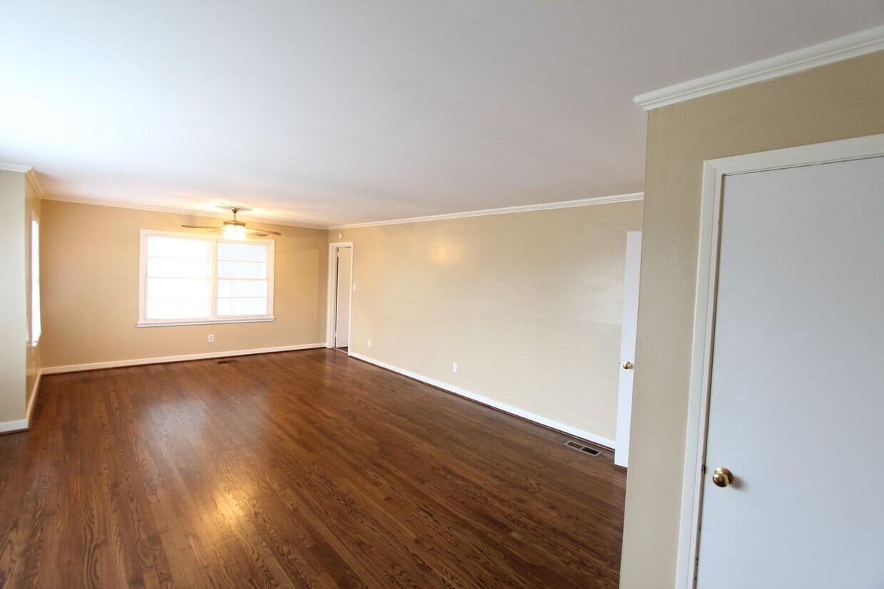 221 23rd Ave NW, Center Point, AL 35215 House Rental in Center Point