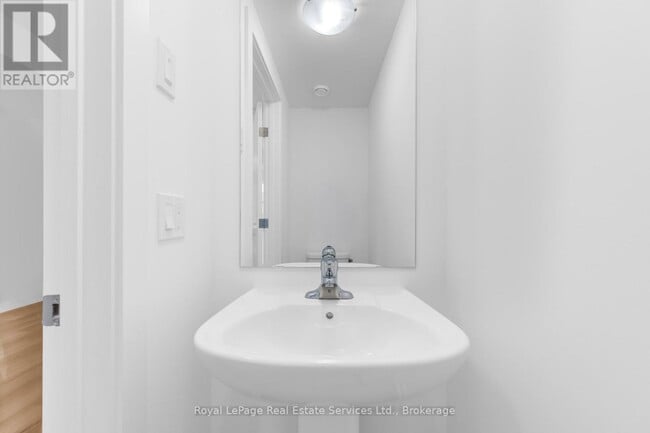 Photo du bâtiment - 70 Kenesky Dr