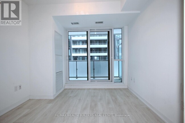 Building Photo - 34-7034 Tubman Ave