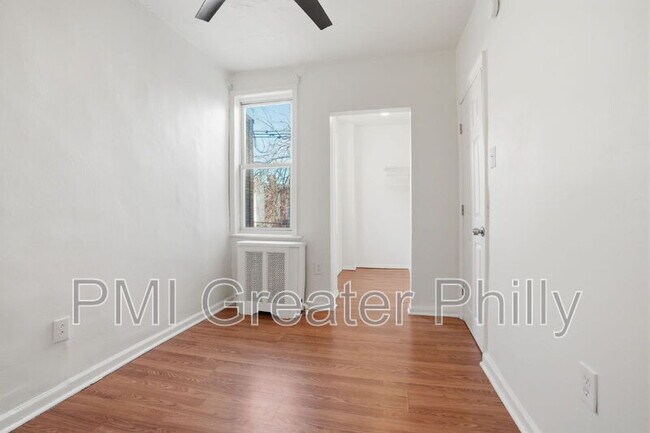 Foto del edificio - 1916 S Salford St