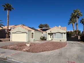 Building Photo - 870 Centaur Ave