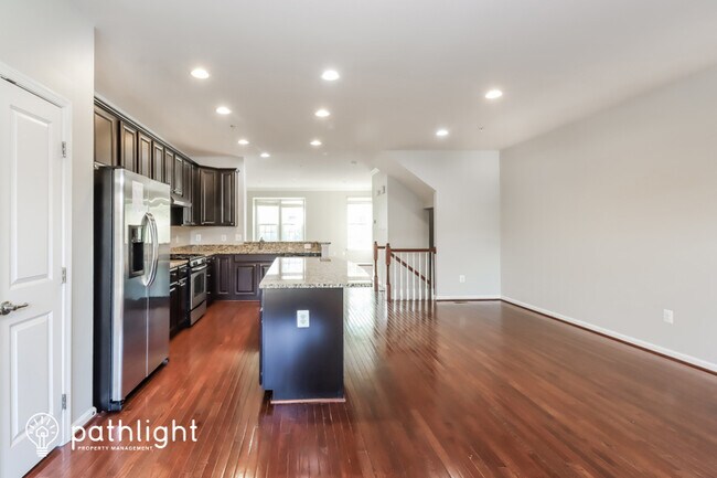 Building Photo - 3212 Careysbrook Ct