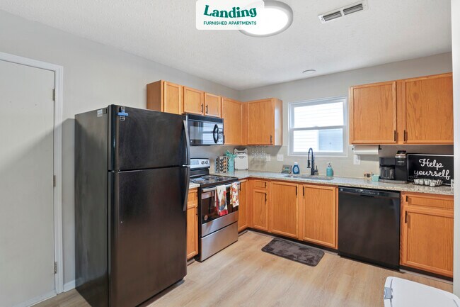Building Photo - 1374 Chickweed St