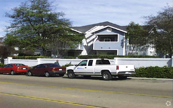 Foto del edificio - Mariners Village Apartments