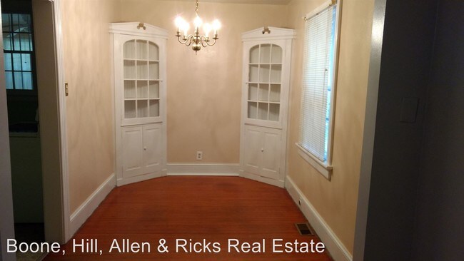 Building Photo - 2 br, 1 bath House - 925 West Haven Boulevard