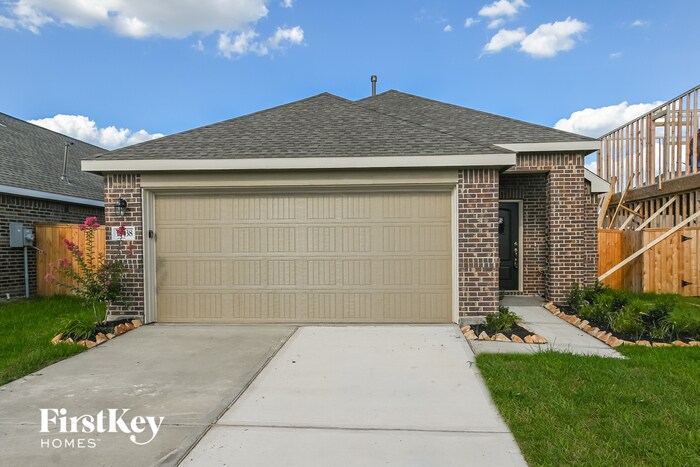 Foto principal - 18438 Summit Ranch Dr