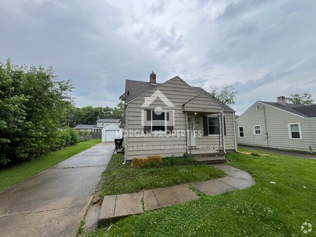 Building Photo - 2420 Wildwood Ave