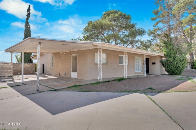 Building Photo - 4200 Wallington Dr
