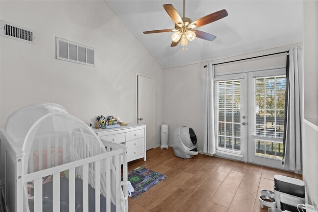 Foto del edificio - 11710 Southlake Dr