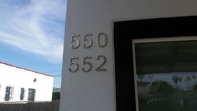Building Photo - 550 W 106th St