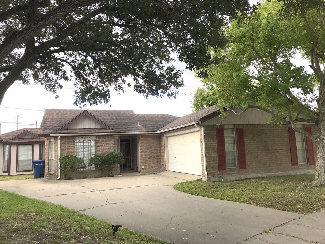 3 br, 2 bath House 2778 Camargo Drive House Rental in Corpus