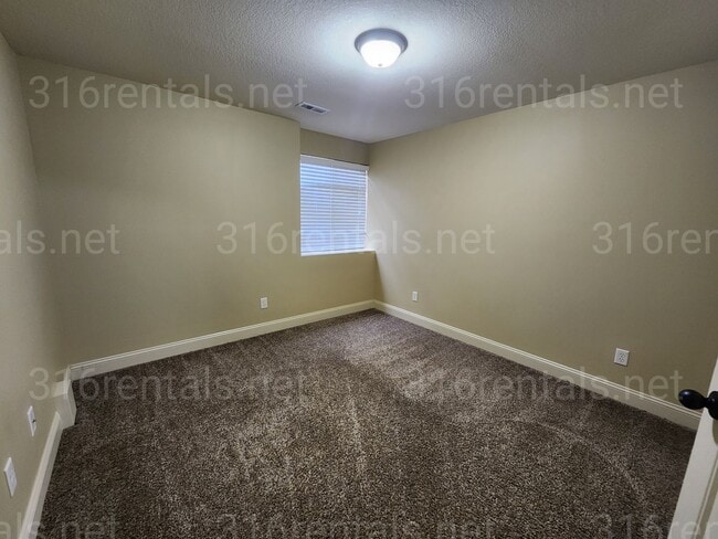 Building Photo - 5286 N Lycee St