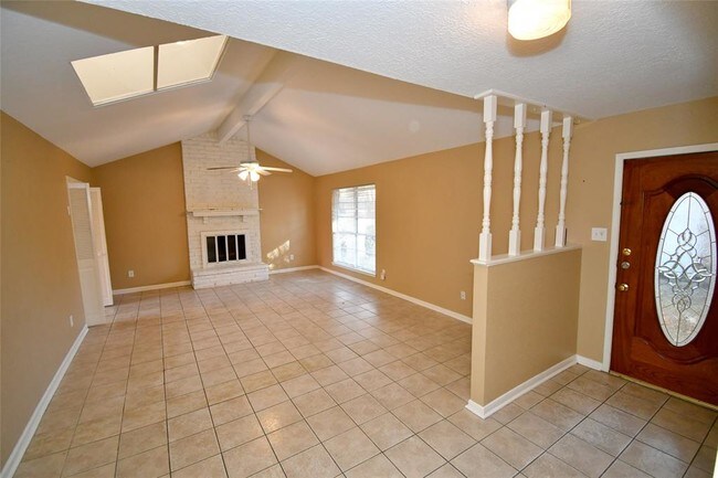 Building Photo - 1403 Whispering Pine Dr