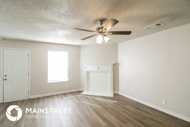 Building Photo - 165 Colser Drive