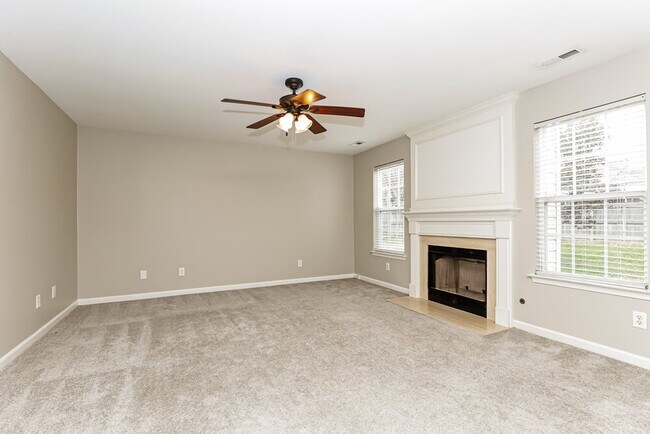 Foto del edificio - 2907 Churchill Ln