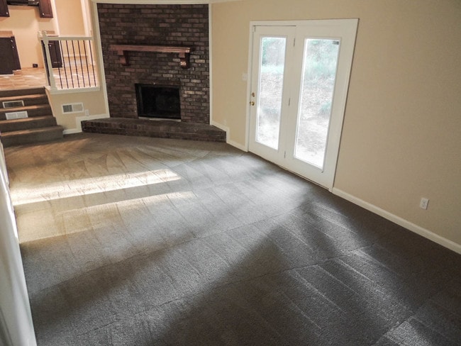 Building Photo - 4019 Seven Hills Ct